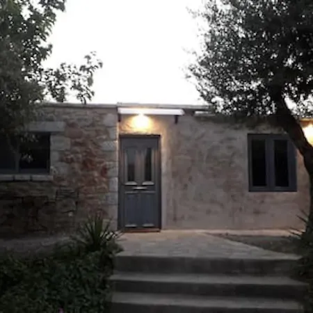 Farm House Next To The Beach * Mavrovouni (Laconia)